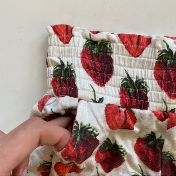 Kate Quinn || The Woods Modal Strawberry Shorts 18-24M - Picture 2 of 5